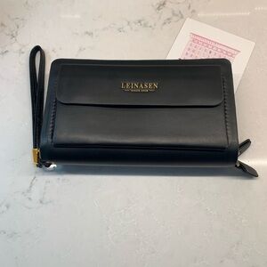 NWOT Leinasen Black Gold Wristlet Wallet